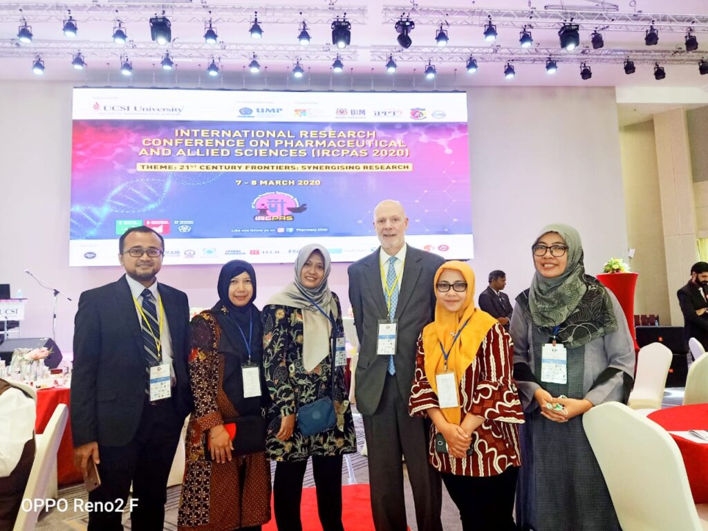 Dosen fikes UMM menjadi salah satu peserta oral presenter dari banyak negara di dunia yang mengikuti konfrensi internasional dalam acara INTERNATIONAL RESEARCH CONFERENCE ON PHARMACEUTICAL AND ALLIED SCIENCES (IRCPAS 2020) di Malaysia