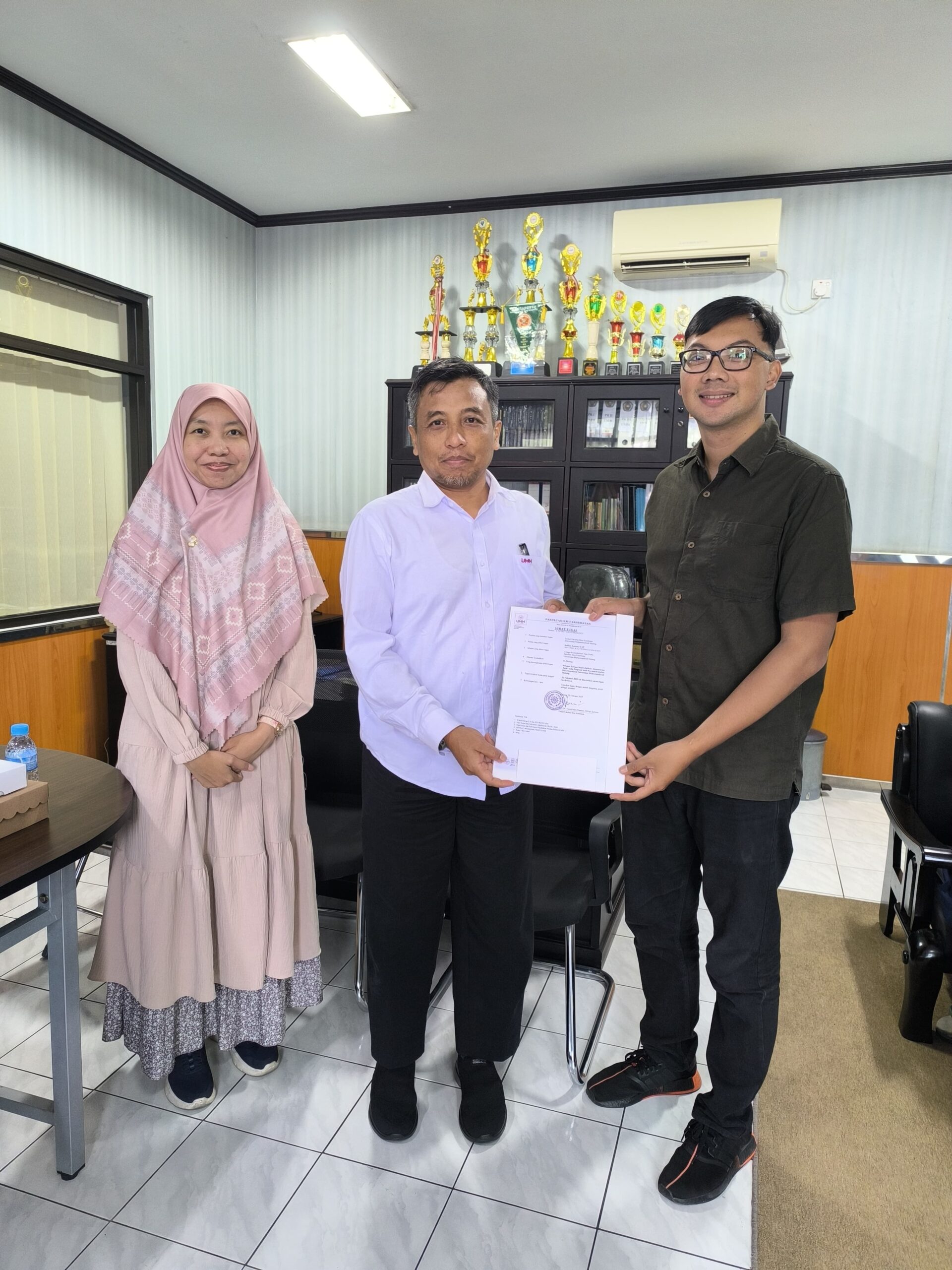 Penyerahan SK Bapak Soffian Aminin