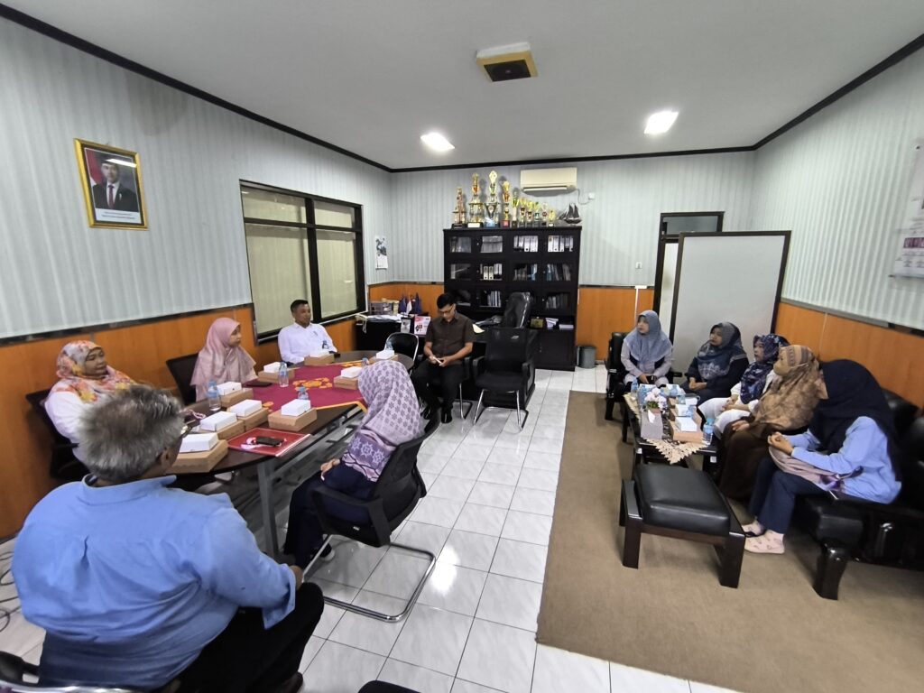Rapat Koordinasi Tendik FIKES UMM